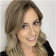 Profesora (9 años de experiencia) de inglés, primaria y psicopedagoga, ofrece clases particulares presenciales y on-line